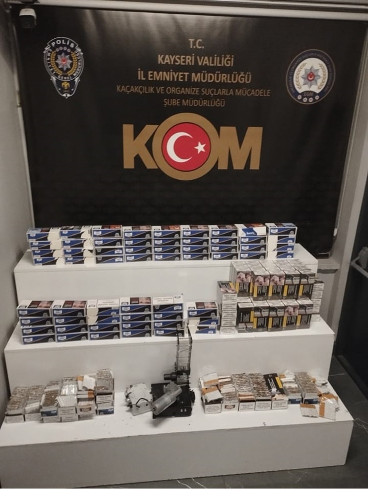 Kayseri\'de Kaçakçılık Operasyonu: 3 Gözaltı