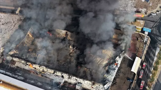 Kayseri'de mobilya fabrikasında çıkan yangın 2 can aldı!