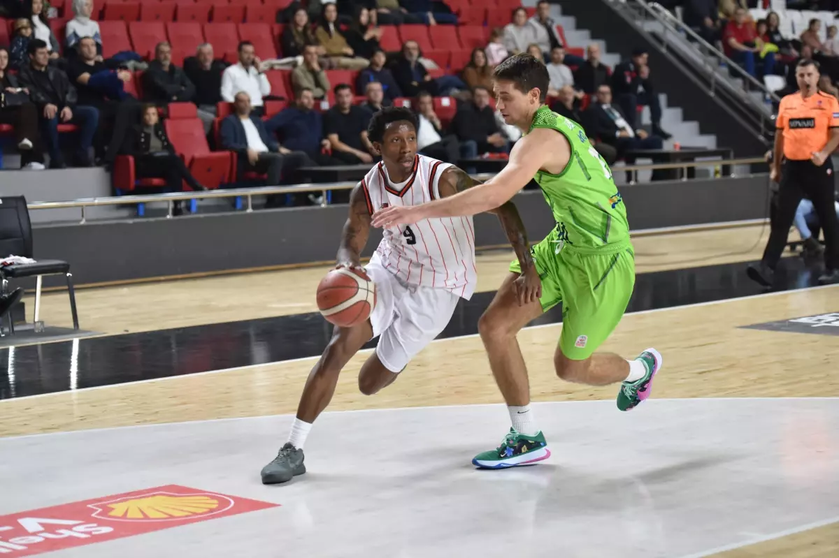 Tofaş, Manisa Basket\'i İki Uzatma Sonrası Yenmeyi Başardı