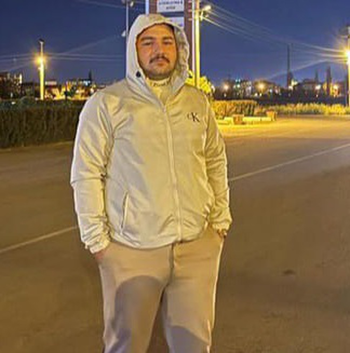 Aksaray\'da Yolcu Otobüsüne Çarpan Otomobilin Sürücüsü Hayatını Kaybetti
