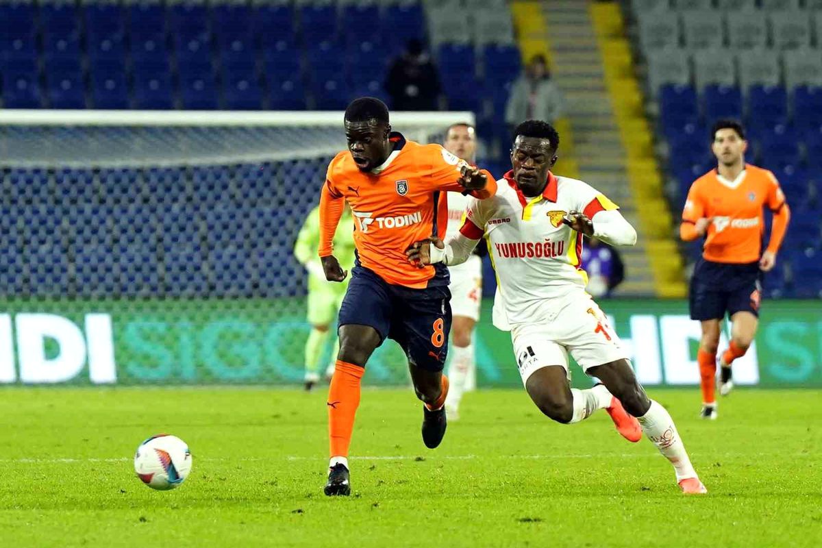 Başakşehir, Göztepe\'yi 4-1 Mağlup Etti