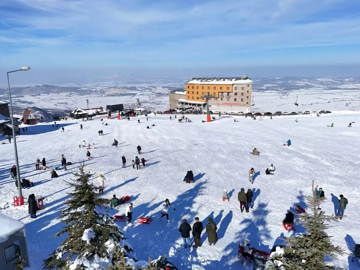 Akdağ Kayak Merkezi Kış Turizm Sezonuna Merhaba Dedi