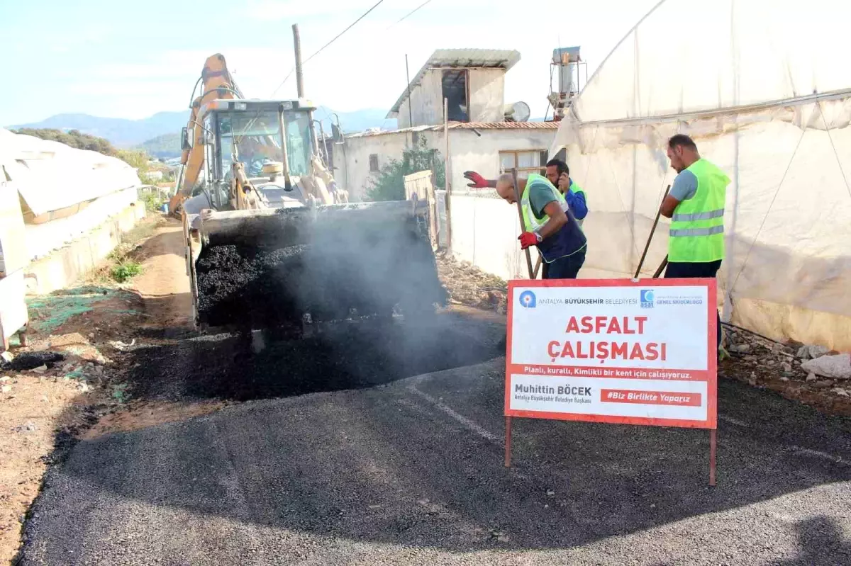 Antalya Büyükşehir Belediyesi\'nden Asfalt Çalışması