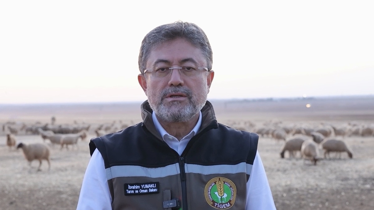 Bakan Yumaklı, Kırmızı Et Üretimini Artırmayı Hedefliyor