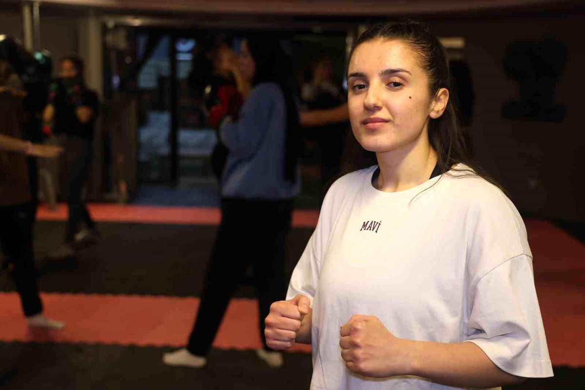 Raziye Nur\'un Boks Yolculuğu