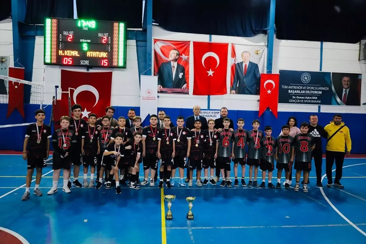 Vize\'de Voleybol Turnuvası Tamamlandı