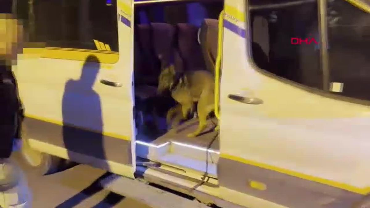 Batman\'da Minibüste 3 Kilo Metamfetamin Ele Geçirildi