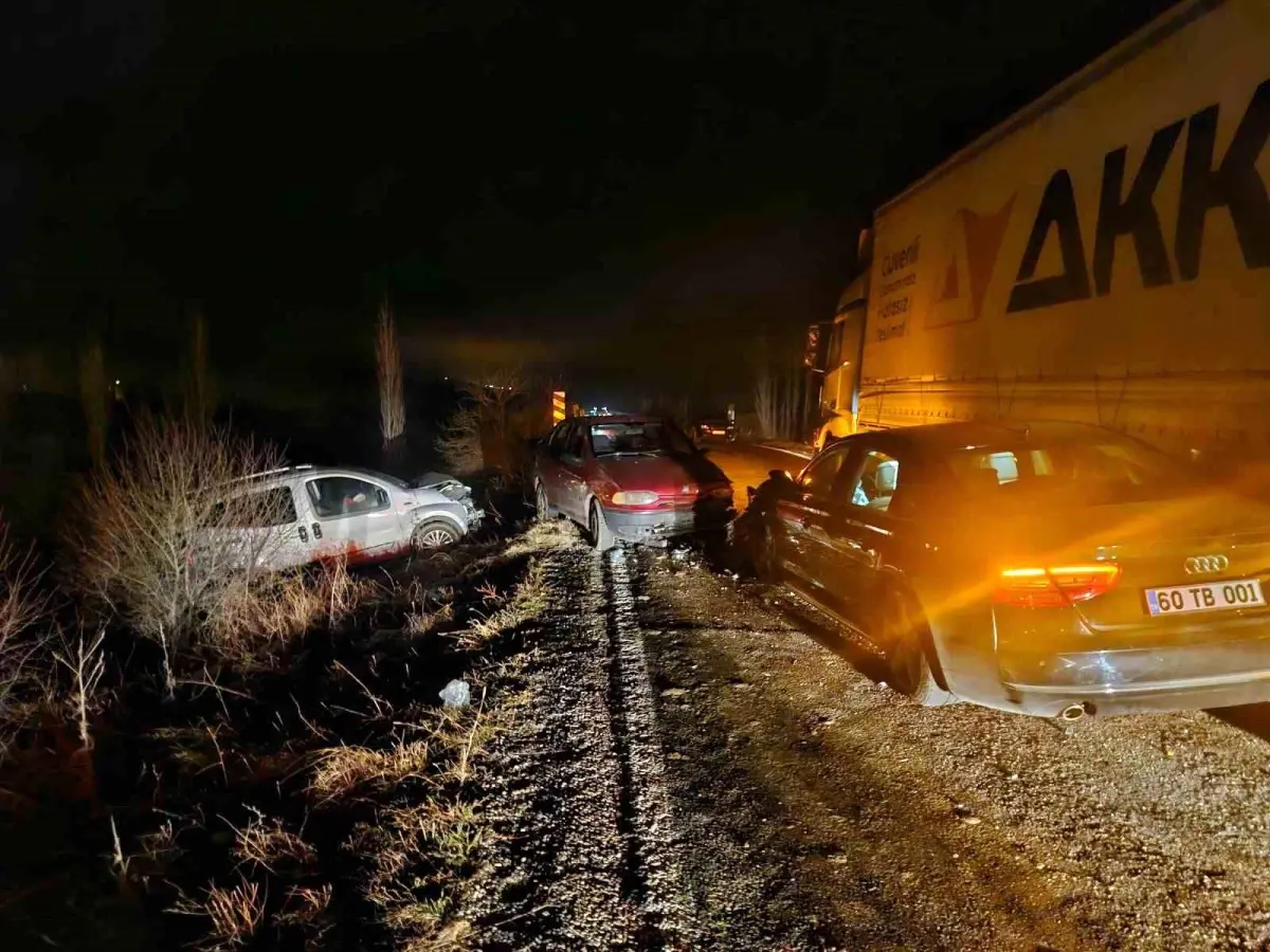 Tokat Belediye Başkanı Trafik Kazasında Hafif Yaralandı