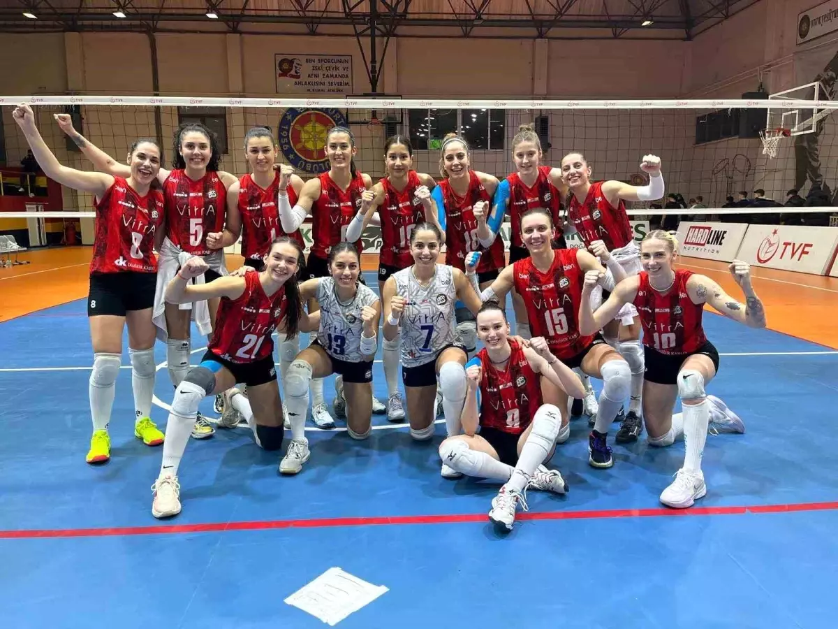 Bozüyük Kadın Voleybol Takımı, Yeşilyurt\'u 3-1 Geçti