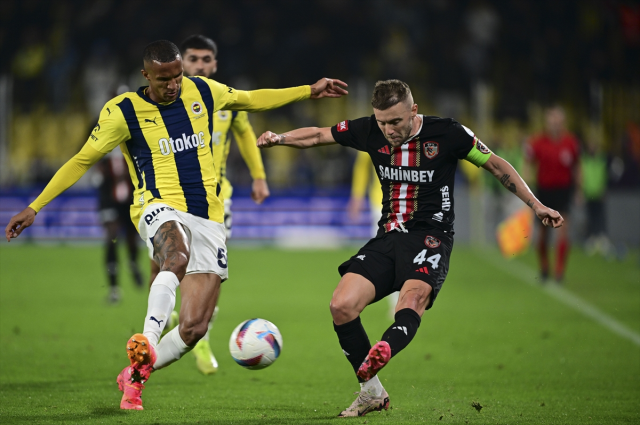 Fenerbahçe, Gaziantep FK'yı Kadıköy'de 3-1 yendi