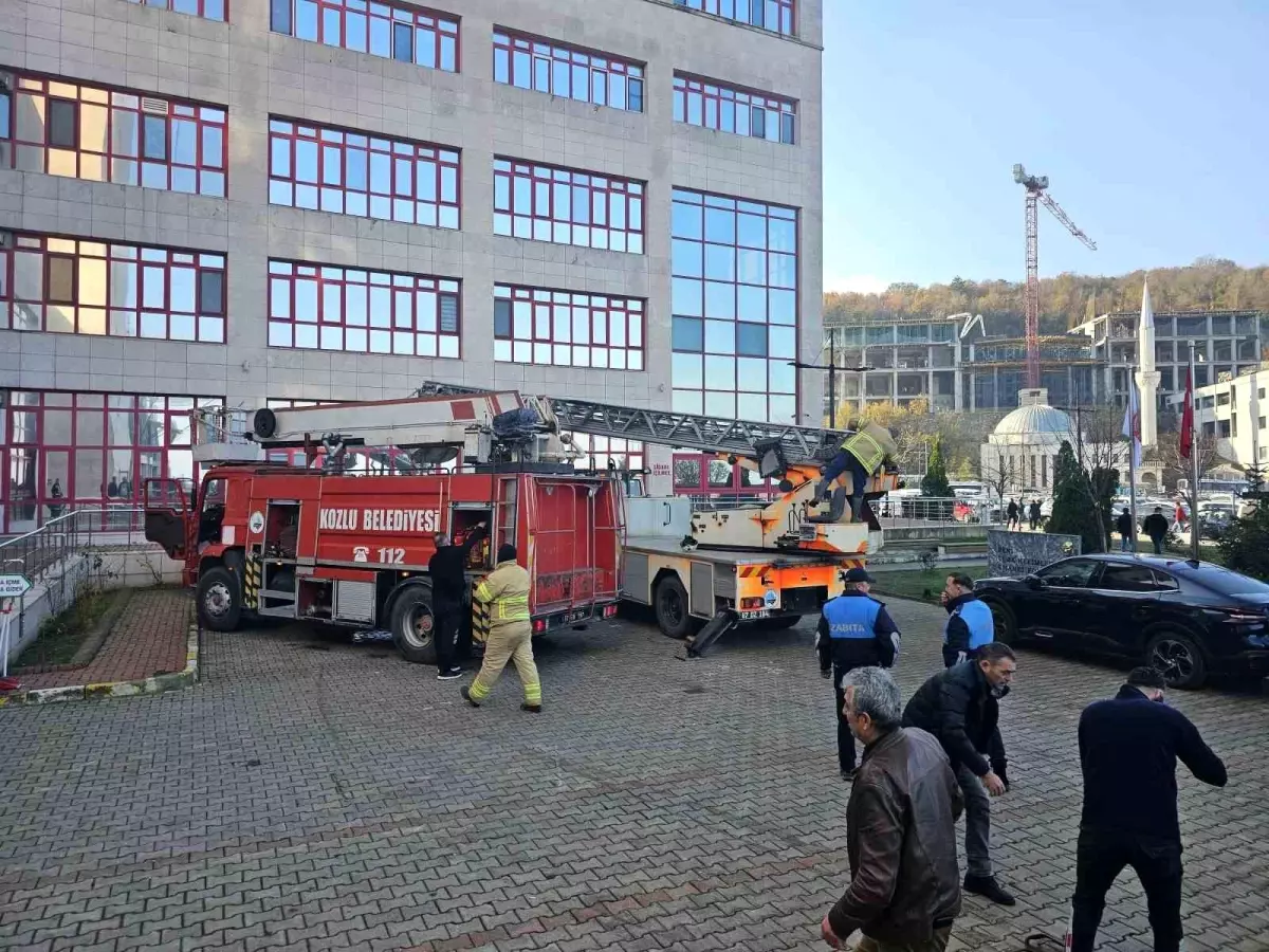 Zonguldak Hastanesindeki Yangın Kısa Sürede Kontrol Altına Alındı