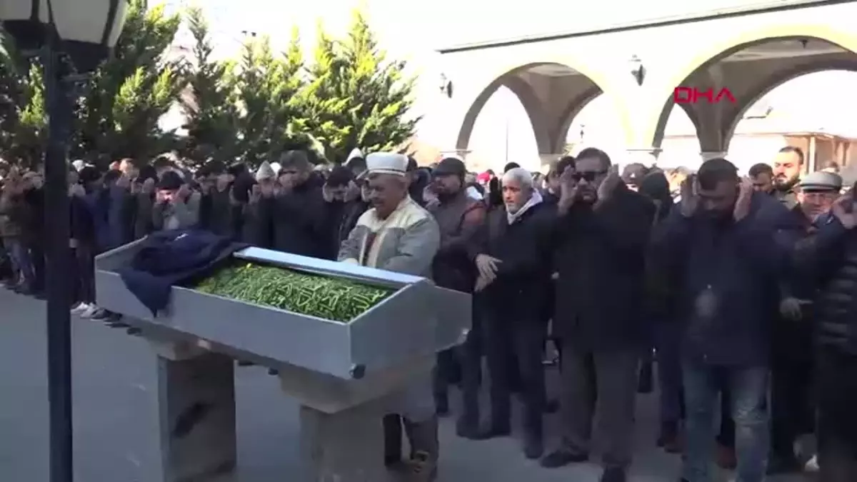 Kayseri\'de fabrika yangınında ölen işçi, son yolculuğuna uğurlandı