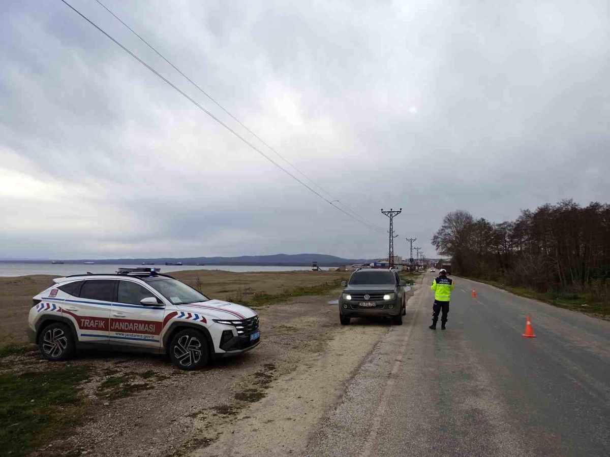 Kırklareli\'nde 99 Araç Trafikten Men Edildi