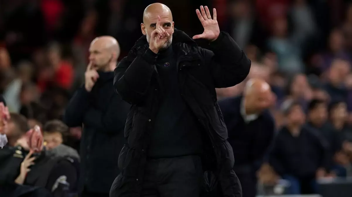 Pep Guardiola\'dan Liverpool taraftarına olay hareket