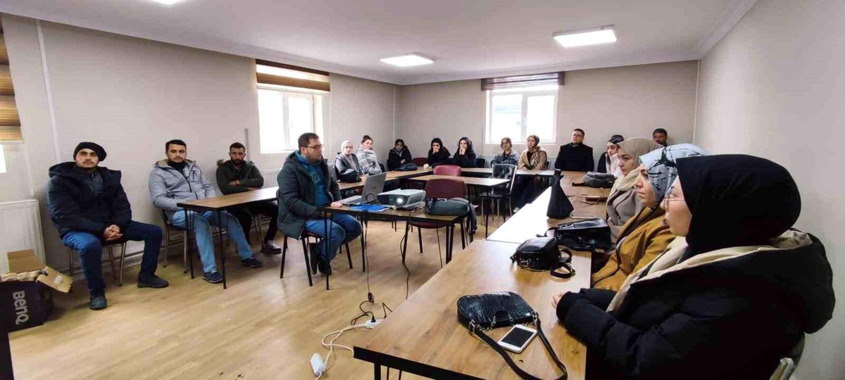 Kars\'ta Yem Bitkileri Kursu Düzenlendi
