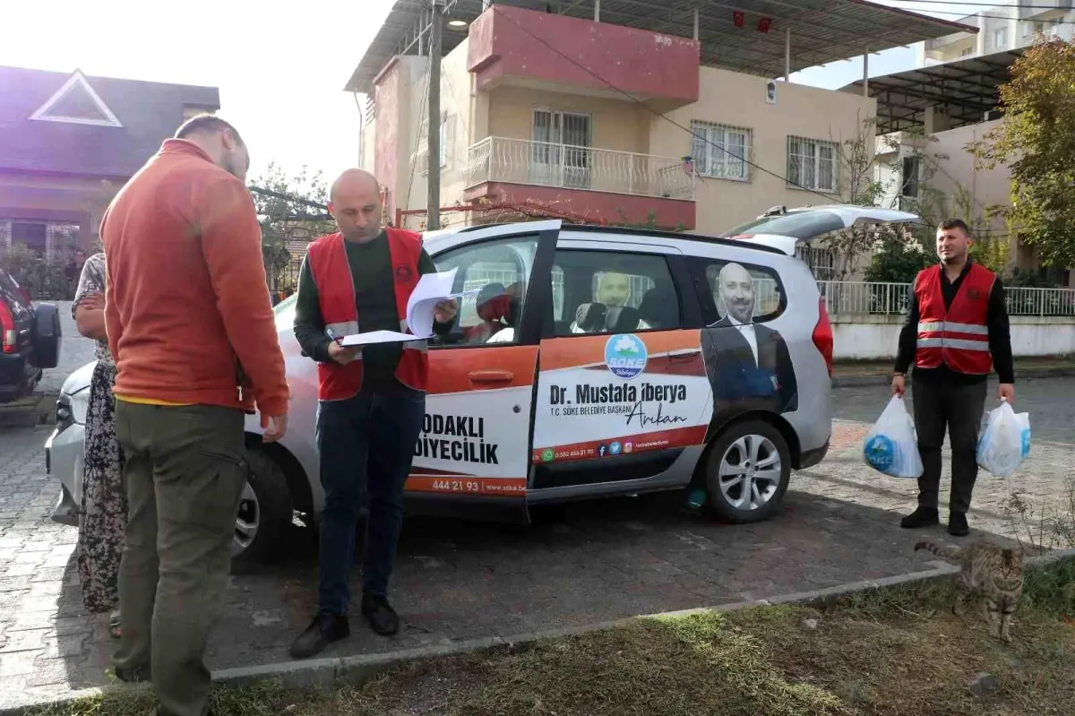 Söke Belediyesi, İhtiyaç Sahiplerine Gıda Paketi Desteği Sunuyor