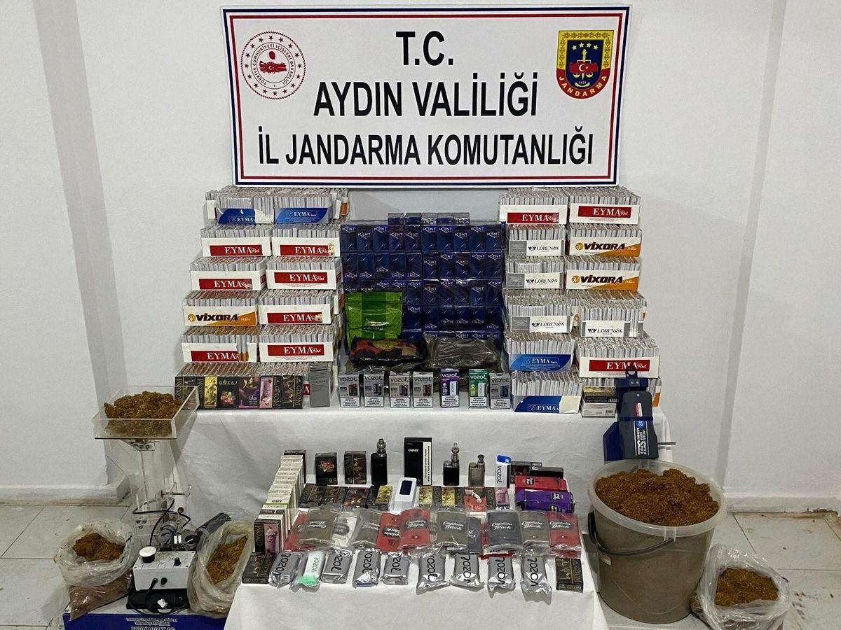 Kuşadası\'nda 1,1 Milyon TL\'lik Kaçak Tütün Ele Geçirildi