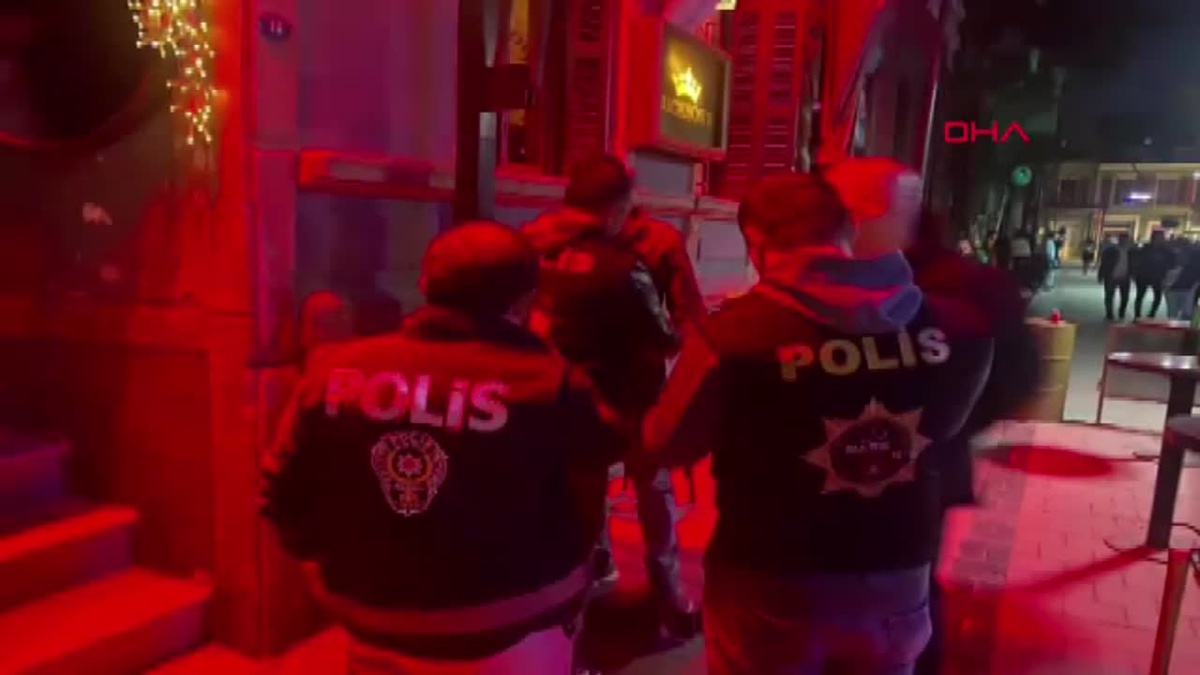 İzmir\'de 843 Şüpheli Gözaltına Alındı, 252\'si Tutuklandı