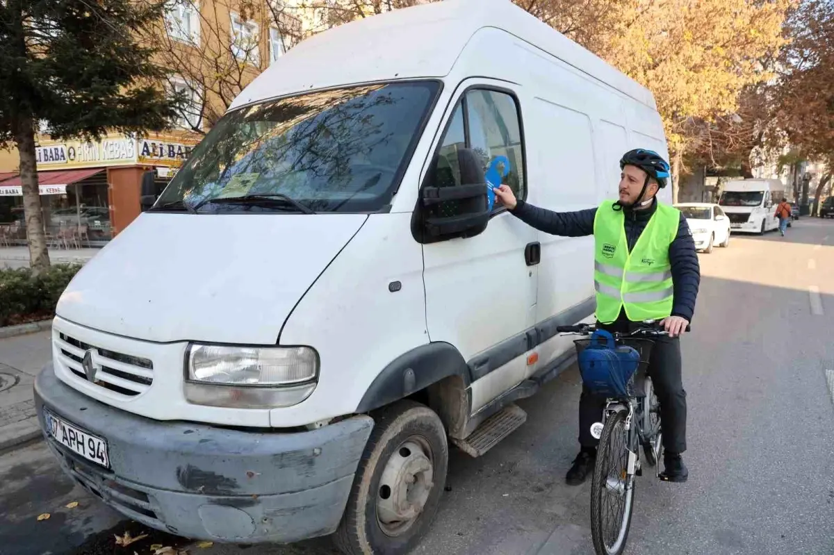 Konya\'da Bisiklet Yollarına Park Etmemek İçin Farkındalık Kampanyası