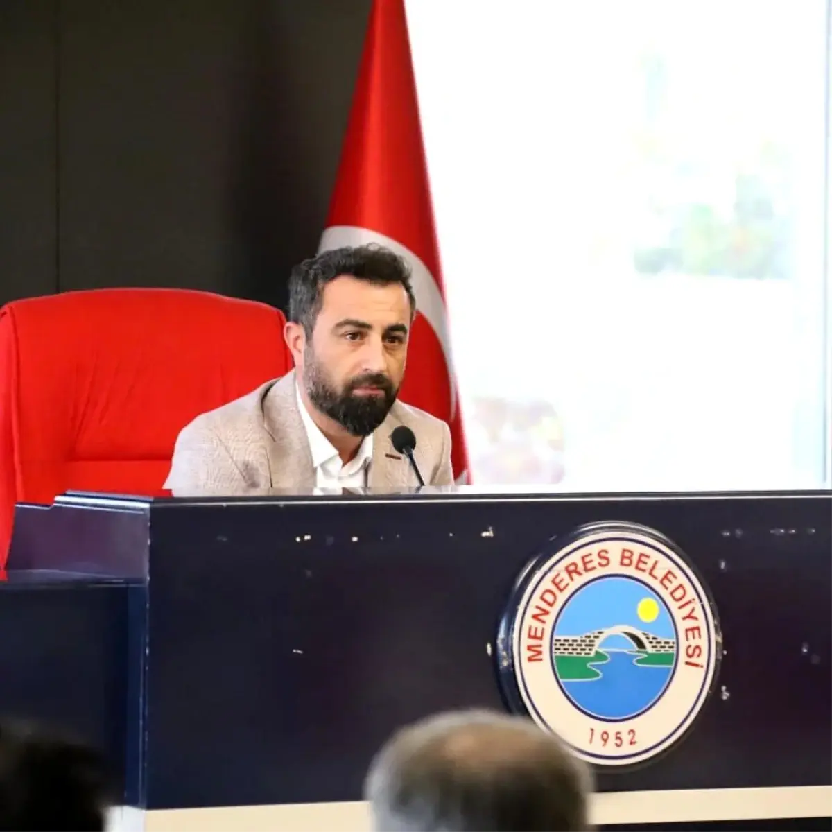 İzmir\'de Belediye Başkan Yardımcısına Saldırı