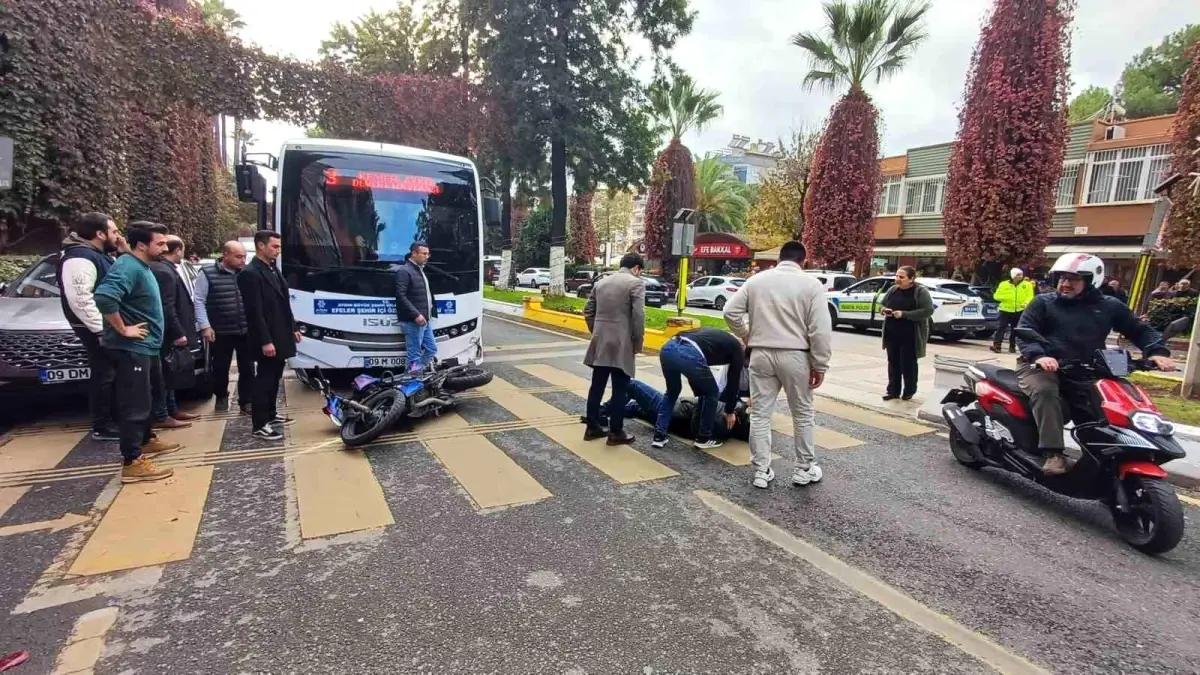 Motosiklet Sürücüsü Halk Otobüsüyle Çarpıştı