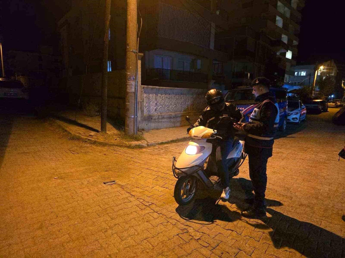 Nazilli\'de Jandarma Kontrol Uygulamaları