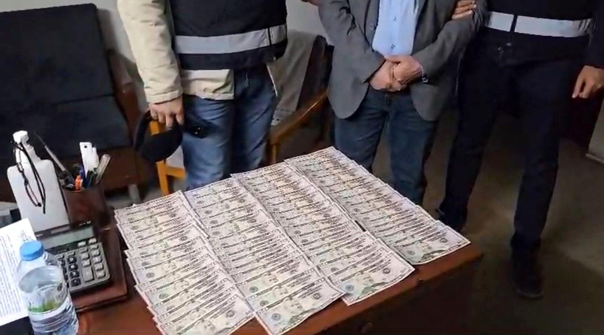 Sahte Dolar Operasyonu: 20 Bin Dolar Ele Geçirildi