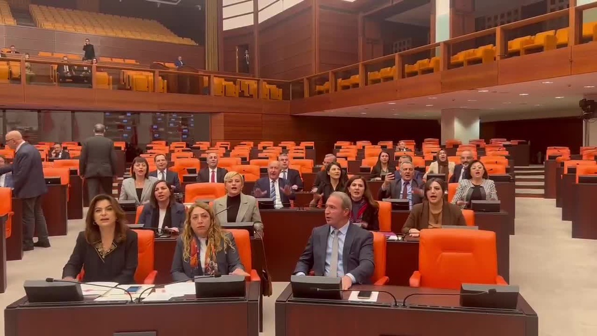 DEM Partisi\'nden Kayyum Protestosu