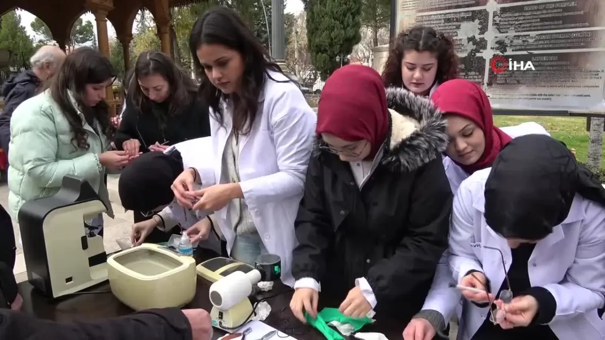 Gözlük Camı Temizliği Uyarısı