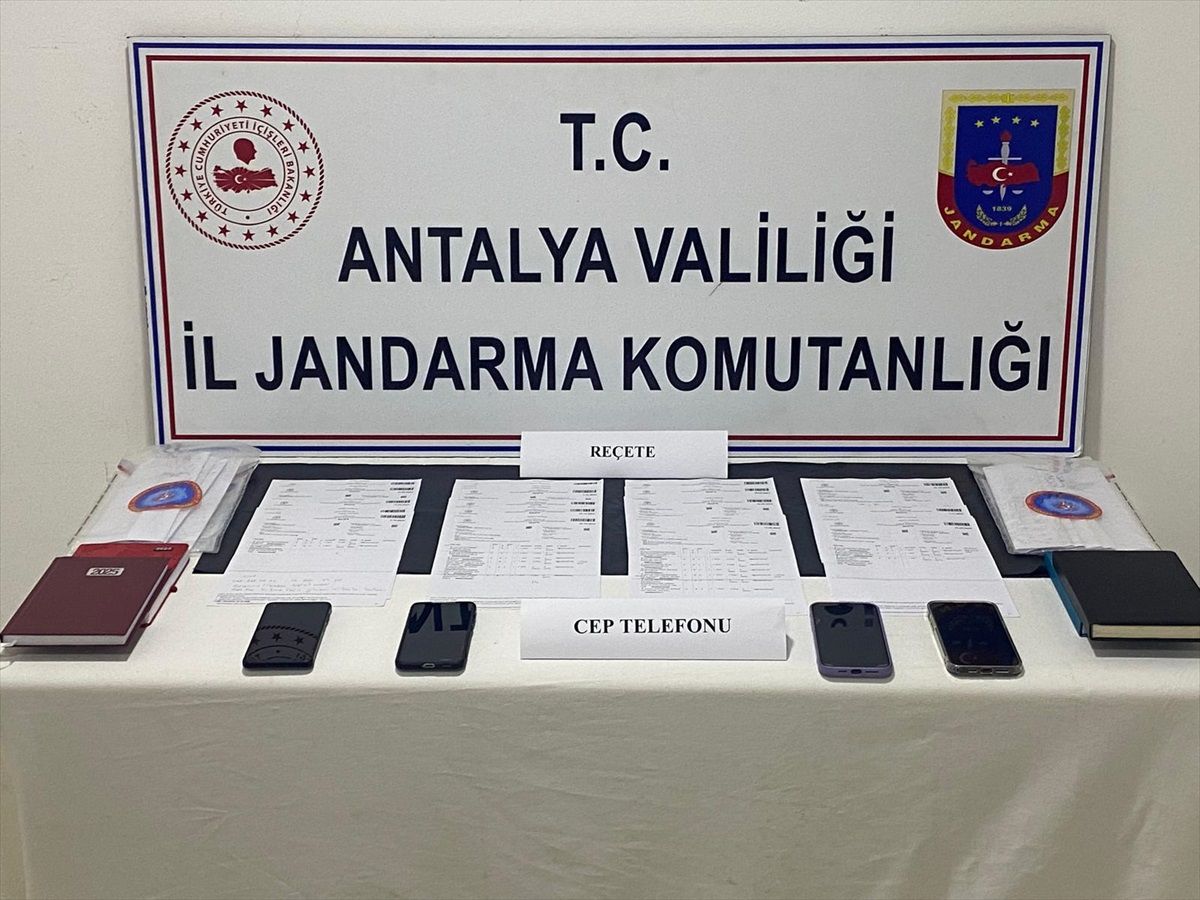 Manavgat\'ta Dolandırıcılık Operasyonu