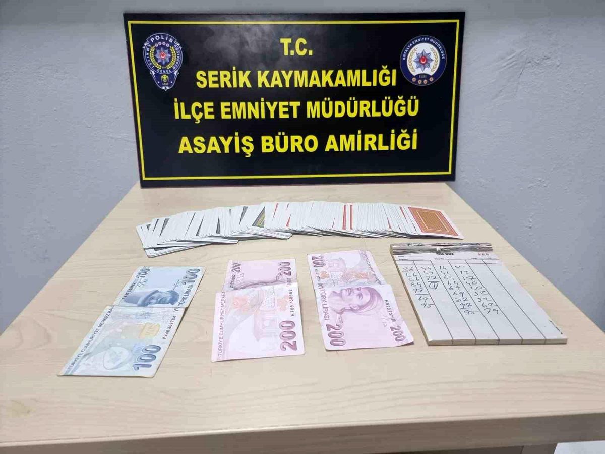 Antalya\'da Kumar Operasyonu: 8 Kişi Adli İşlem