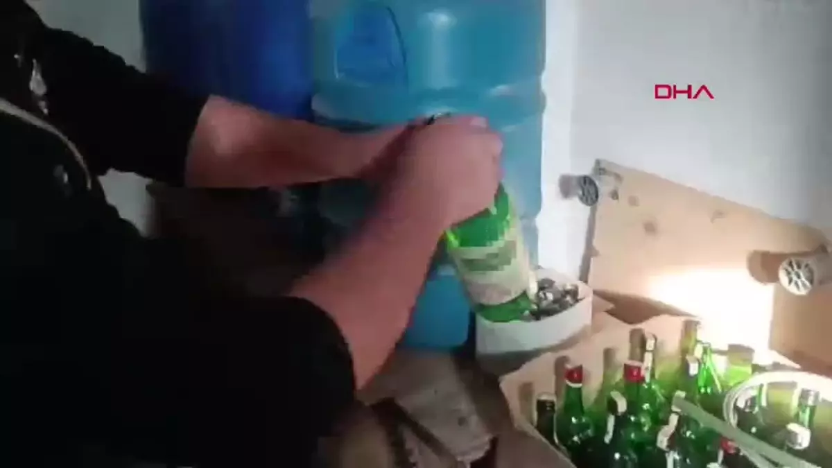 Aydın\'da Eş Zamanlı Operasyonda Sahte İçki Ele Geçirildi