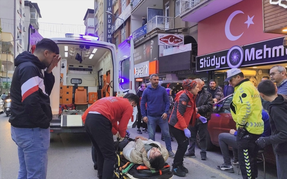 Nazilli\'de Motosiklet Yaya Çarptı