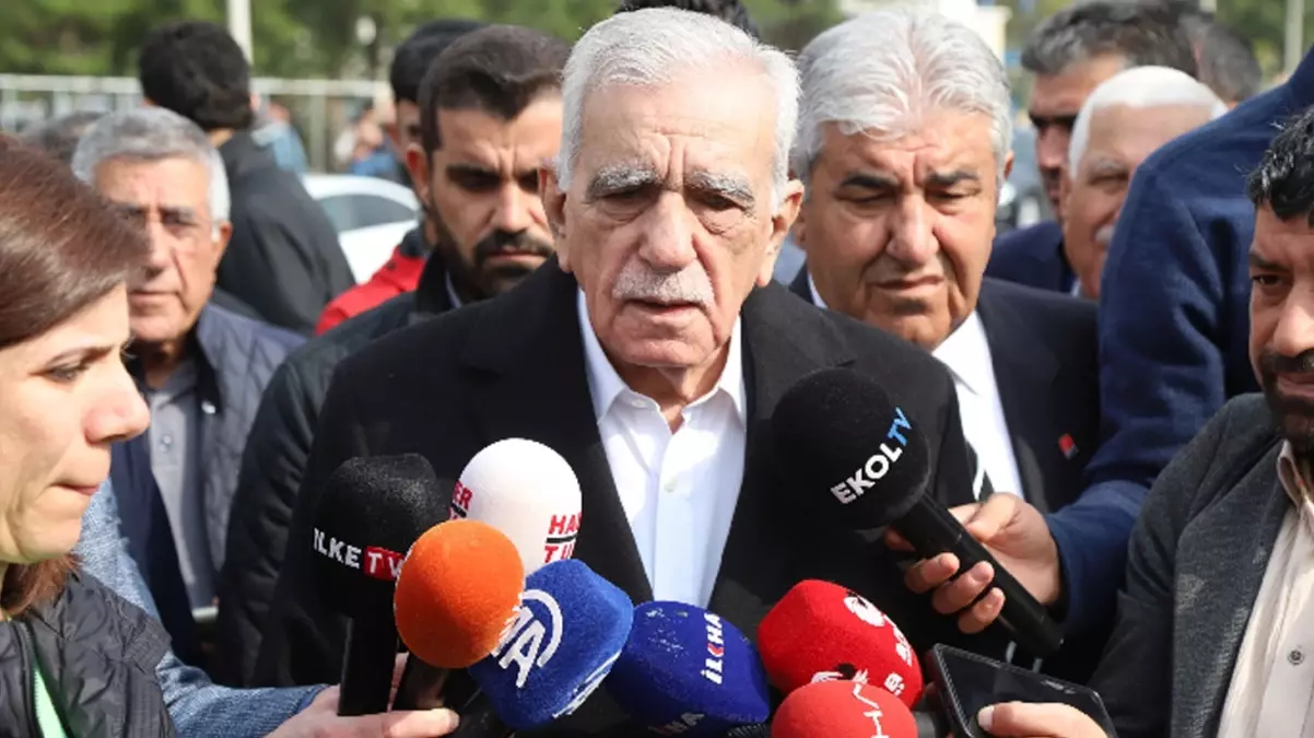 Bakan Yerlikaya, Ahmet Türk için geri dönüş kapısını kapattı