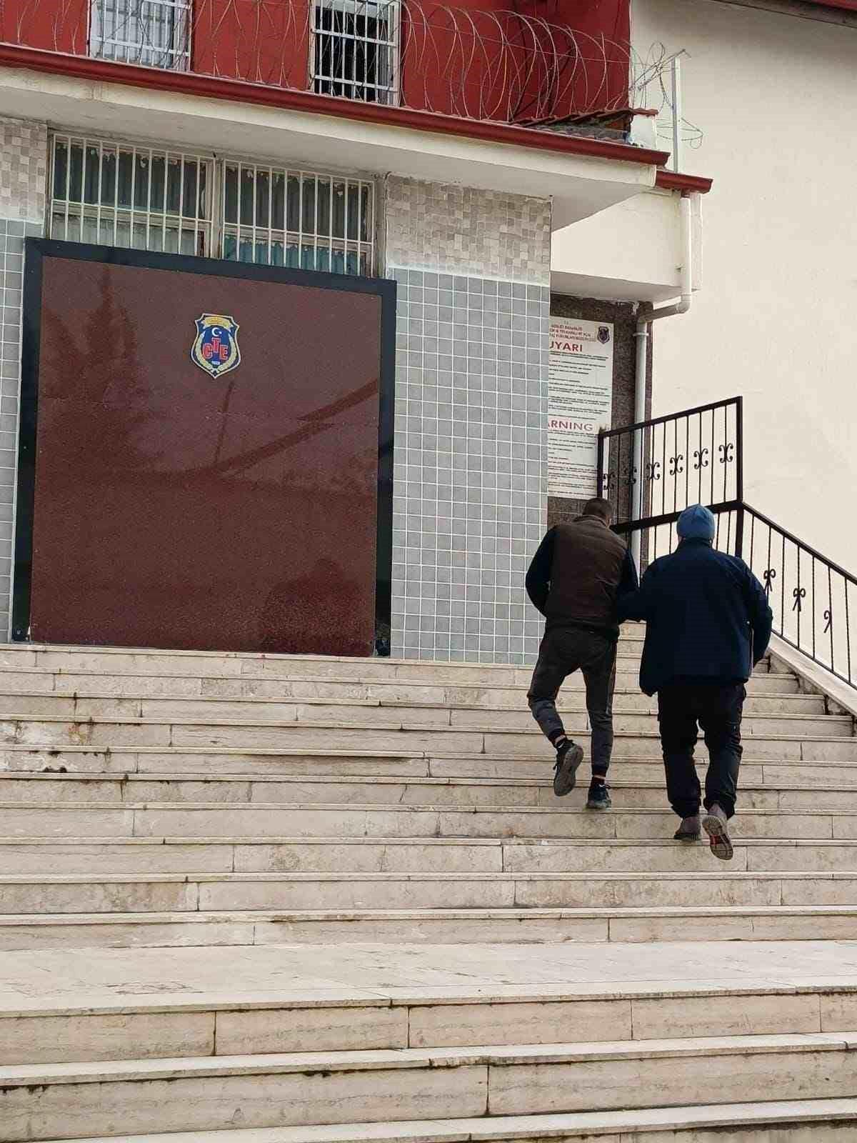 Bilecik\'te Yaralama Suçundan Aranan Şüpheli Yakalandı