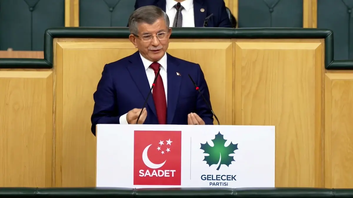 Davutoğlu: Şimdi savaş vakti değil, diplomasi vaktidir