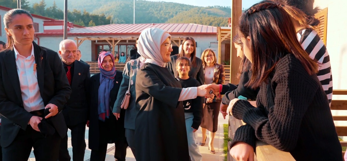 Emine Erdoğan\'dan Hatay ziyaretine ilişkin paylaşım