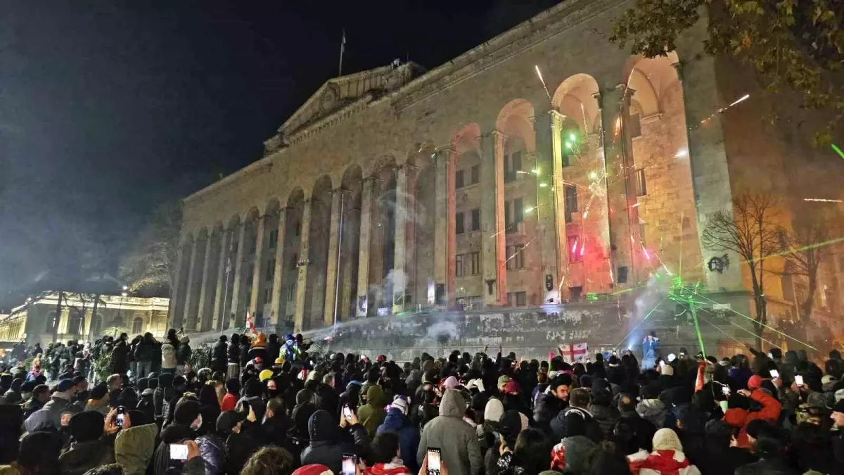 Gürcistan\'da AB Müzakereleri Protesto Ediliyor