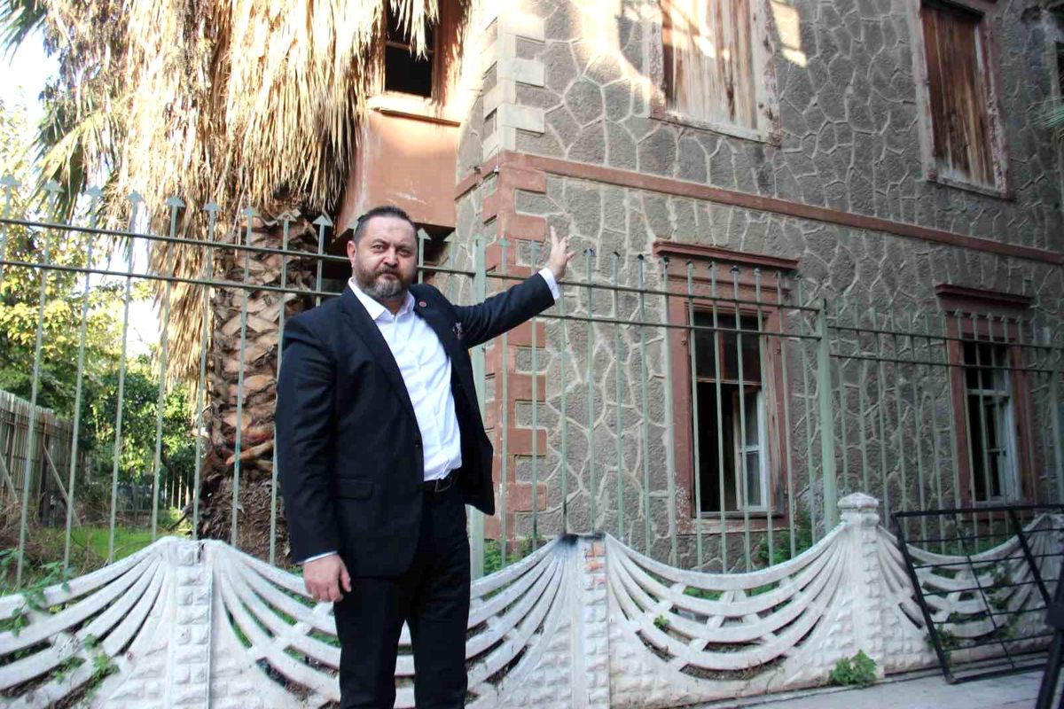Mahfel, Atatürk\'ün Mirası Olarak Kurtarılmayı Bekliyor