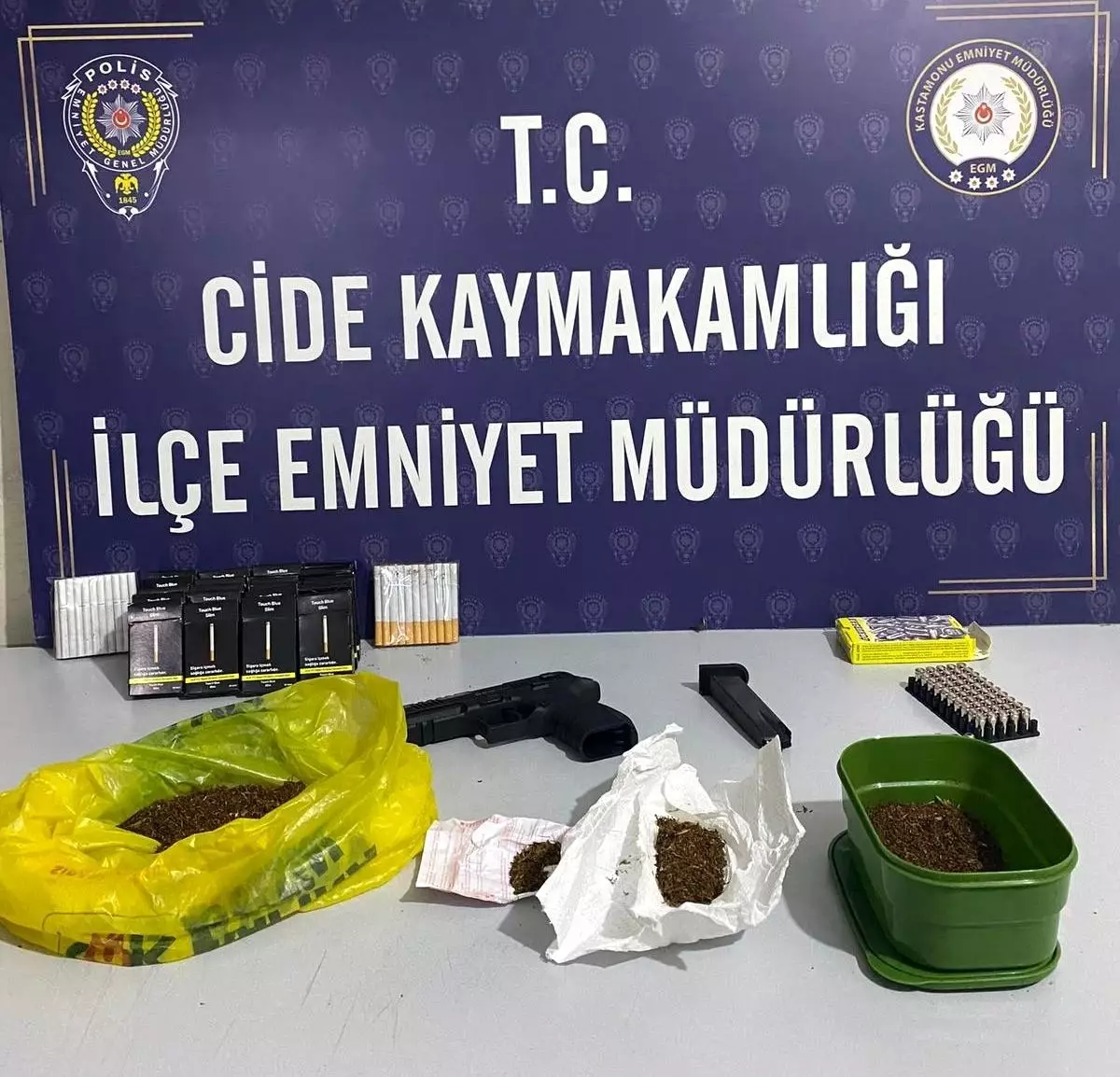 Cide\'de Uyuşturucu Operasyonu