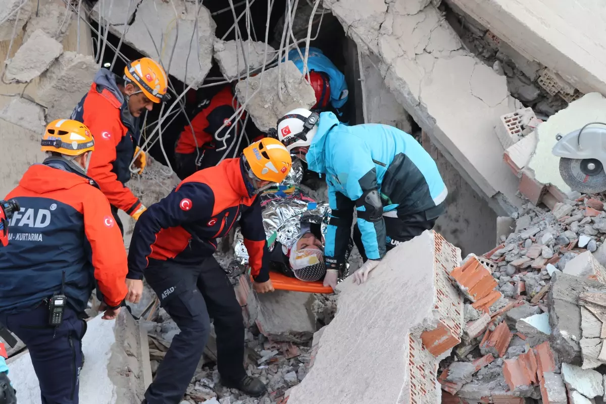 Kayseri\'de AFAD Koordinesinde Deprem Tatbikatı Yapıldı