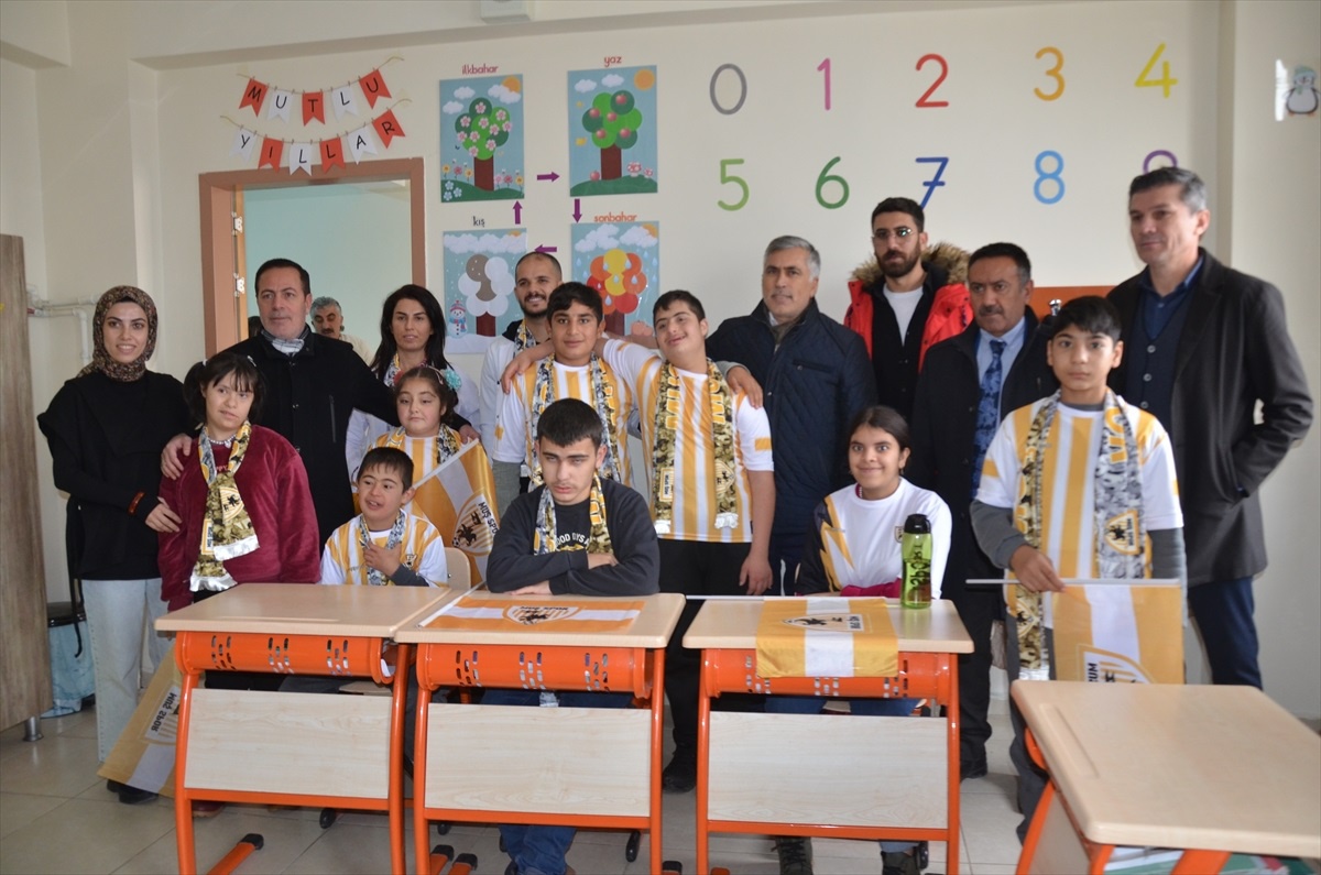 Muş Spor Kulübü\'nden Engelli Çocuklara Destek