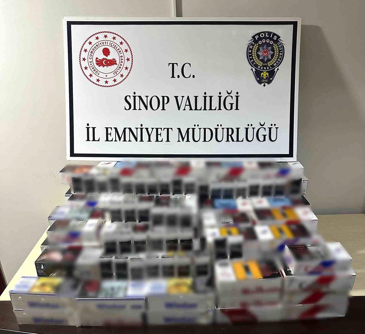 Sinop\'ta 25 Bin Makaron Ele Geçirildi