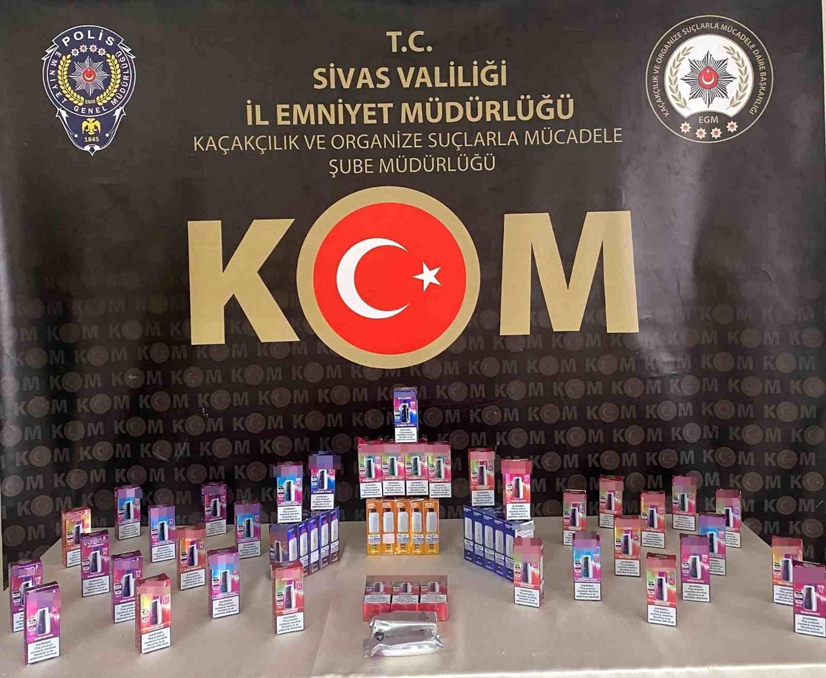 Sivas\'ta 55 Kaçak Elektronik Sigara Ele Geçirildi