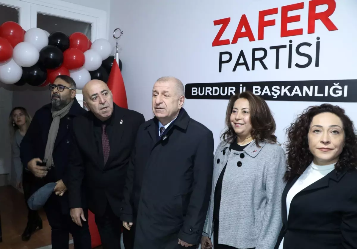 Ümit Özdağ: Zafer Partisi\'ne Katılımlar Sürecek