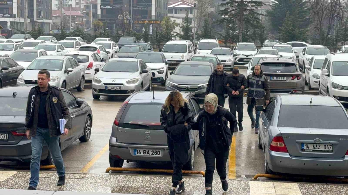 Bolu\'da Dolandırıcılık: 500 Bin Lira Değerinde Ziynet Eşyası Çalındı