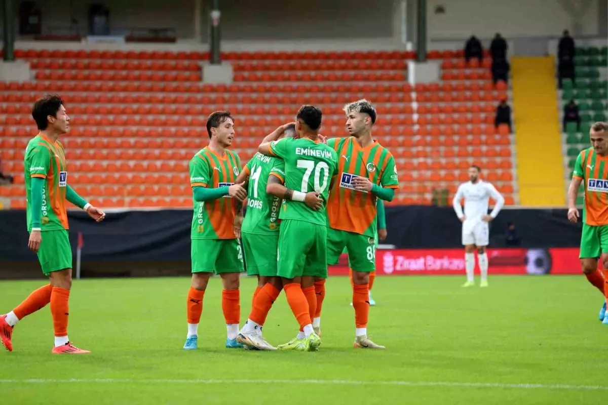 Alanyaspor, Fethiyespor\'u 4-1 Yendi