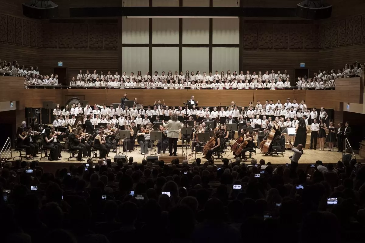 Çocuklar İçin Şarkı Yarışması Başlıyor