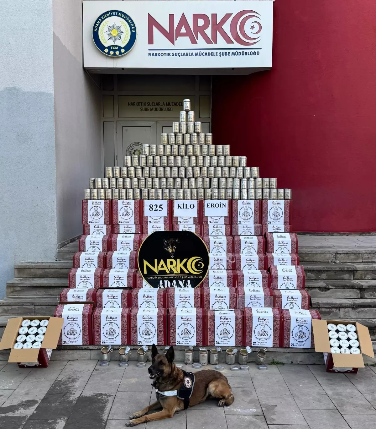 Adana\'da 825 Kilo Eroin Ele Geçirildi, TIR Şoförü Tutuklandı