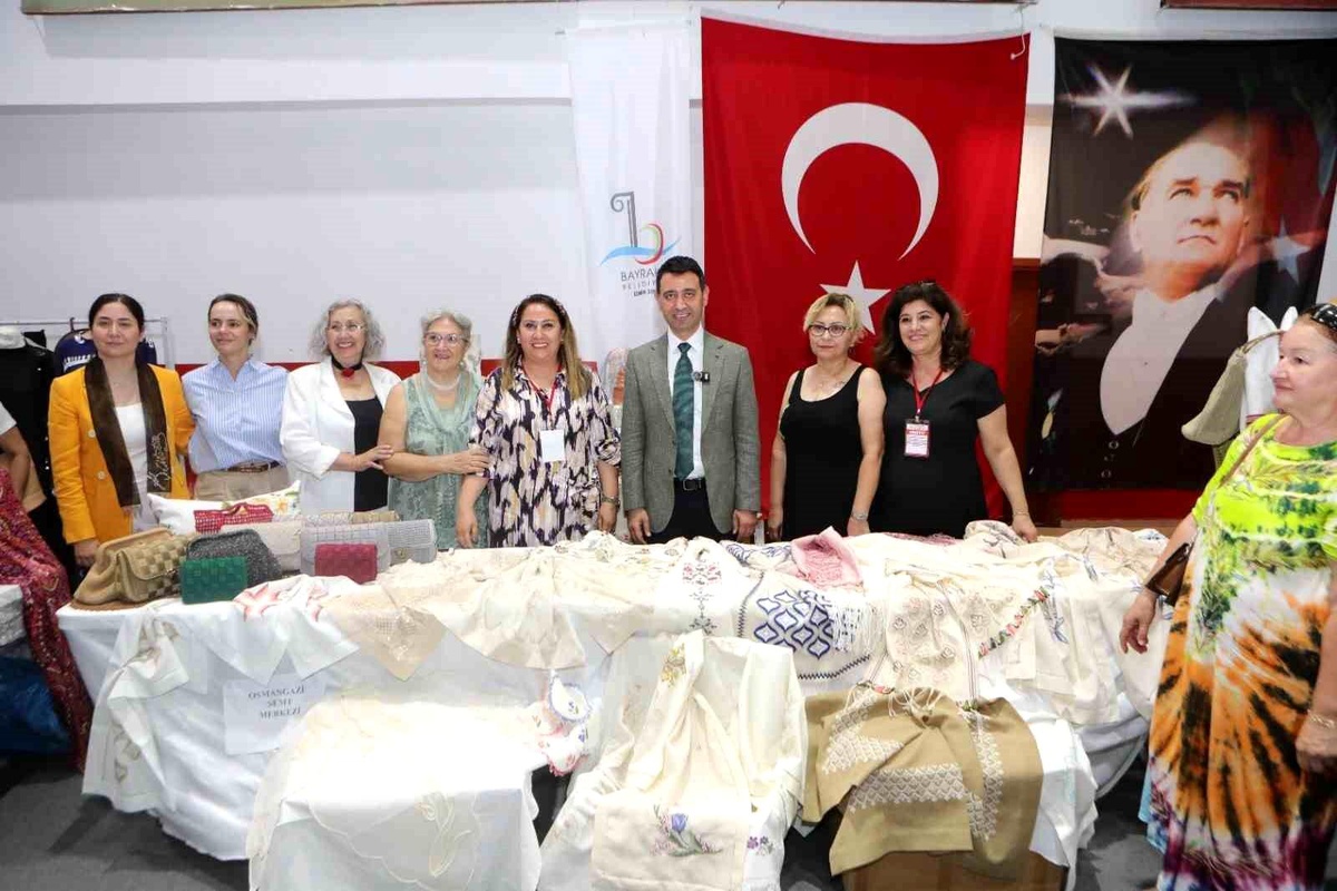 Bayraklı Belediyesi\'nden \'Gelenekten Geleceğe Kadın Buluşmaları\' Etkinliği